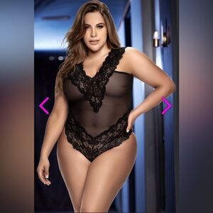 NWT Plus Size 1X/2X Mapalé Black Lace and Mesh Lace-Up Back Teddy